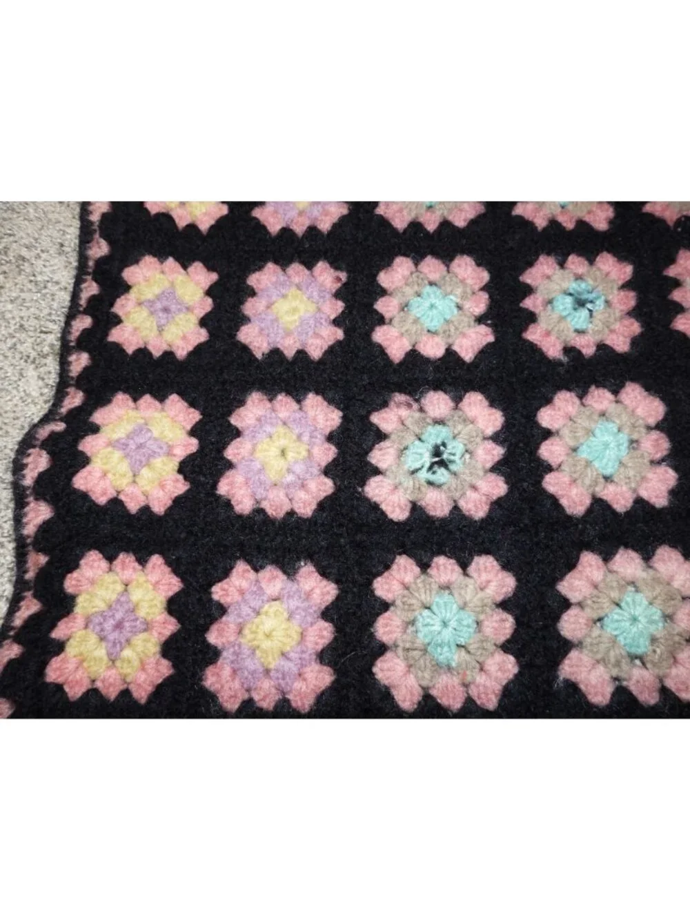 HANDMADE Crochet Tight Knit Wool Granny Squares 40x52 Afghan Throw Blanket